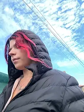 RiriRoseey online show from 10.10.25