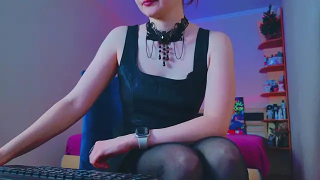 Miss Arwen online show from 01.08.25