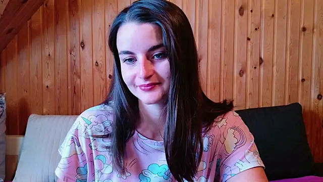 Miss Arwen online show from 04.06.26