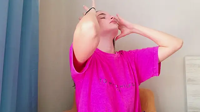 Snapshot of Miss_Arwen chatting on 05.27.26 Miss Arwen online show from 05.27.26