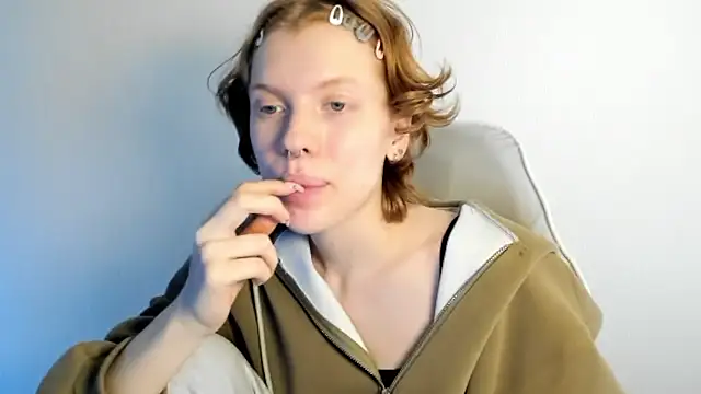 Snapshot of StellaDavis chatting on 01.13.26 StellaDavis online show from 01.13.26