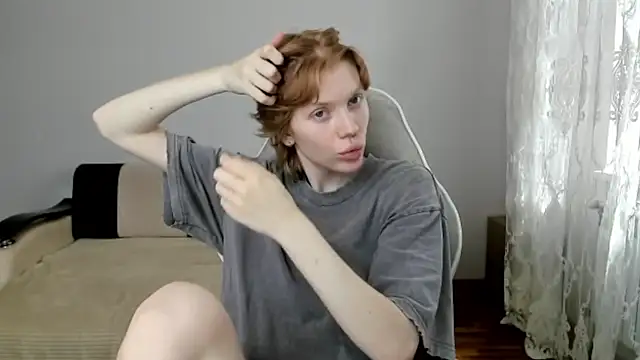 Snapshot of StellaDavis chatting on 06.25.26 StellaDavis online show from 06.25.26