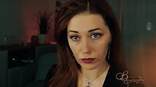 MissBeverlyMills online show from 01.11.26