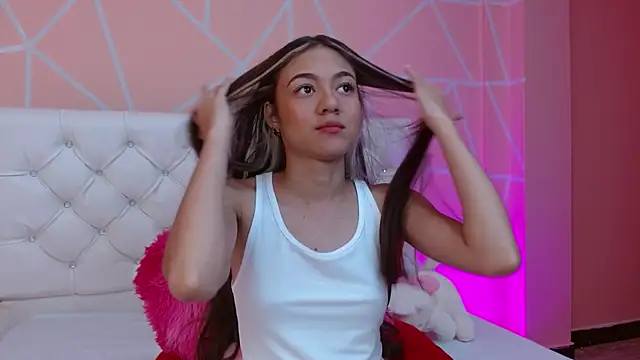 hantonella  online show from 09.12.25