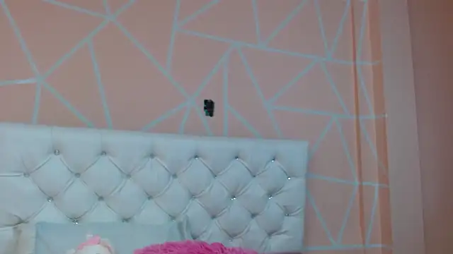 hantonella  online show from 10.01.25