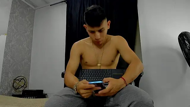 andrew rose  online show from 03.07.25