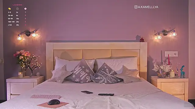 iKamelllya online show from 12.20.24