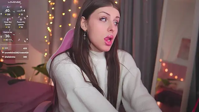 Snapshot of Lala_Land_ chatting on 12.11.24 Lala Land online show from 12.11.24