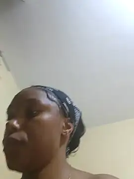 Missthigh online show from 04.10.26