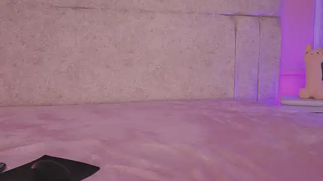 VeronicaMartiin online show from 04.15.26