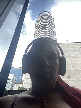 LindaRey  online show from 11.10.25