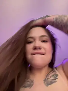 Vikki toriya online show from 04.18.26