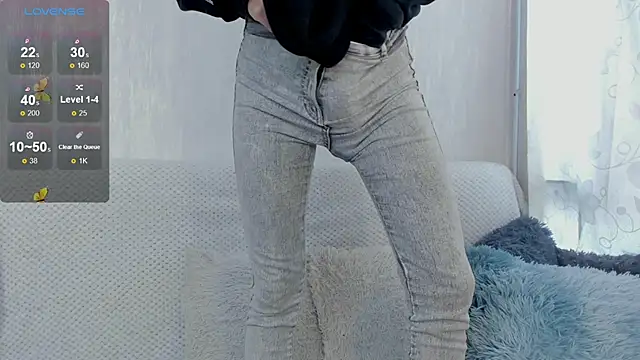 v1cky  online show from 02.21.25