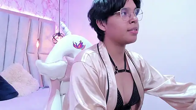 Snapshot of Emmapark_ chatting on 03.11.25 Emmapark online show from 03.11.25