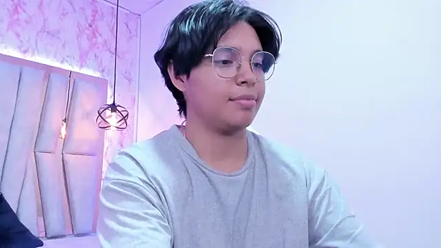 Snapshot of Emmapark_ chatting on 03.20.25 Emmapark online show from 03.20.25