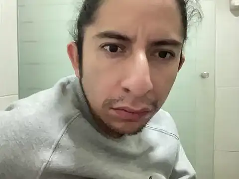 littlelatinhunter online show from 12.17.25