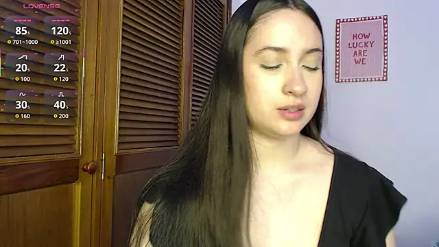 Snapshot of sofiaduque_26 chatting on 04.20.26 sofiaduque 26 online show from 04.20.26