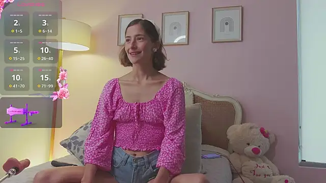 KittyAna online show from 02.06.25