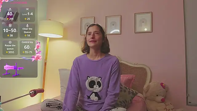 KittyAna online show from 02.25.25