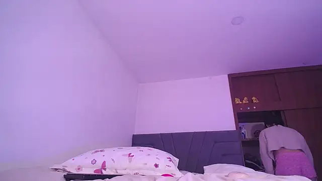 Snapshot of Yinn_Silver chatting on 01.24.25 Yinn Silver online show from 01.24.25