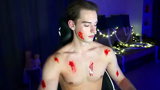 Snapshot of Litmate chatting on 10.31.25 Litmate online show from 10.31.25