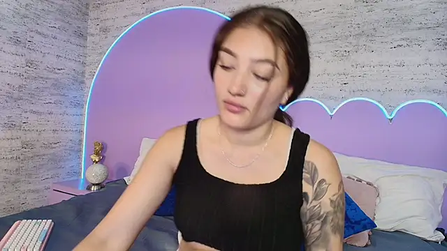 Giaa Ross online show from 04.15.26