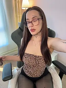 fuckdoll 18 online show from 03.15.26