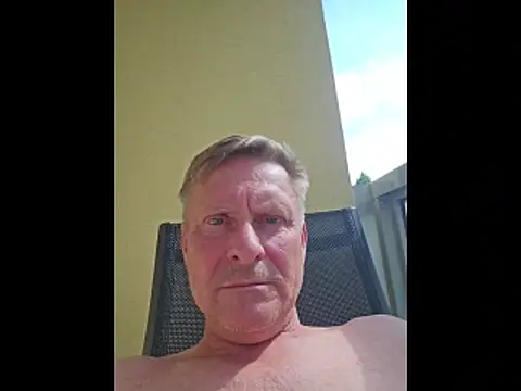 Snapshot of johnnym1 chatting on 06.16.26 johnnym1 online show from 06.16.26