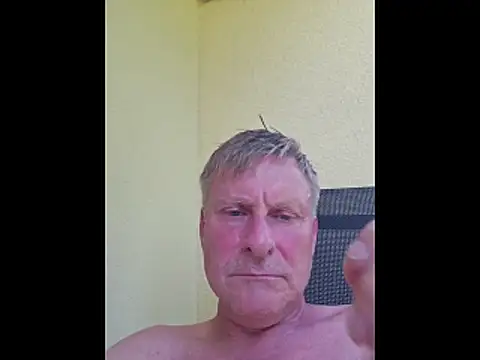 Snapshot of johnnym1 chatting on 06.19.26 johnnym1 online show from 06.19.26