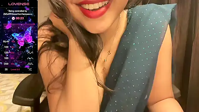 Snapshot of Spice-Summi chatting on 01.02.25 Spice-Summi online show from 01.02.25