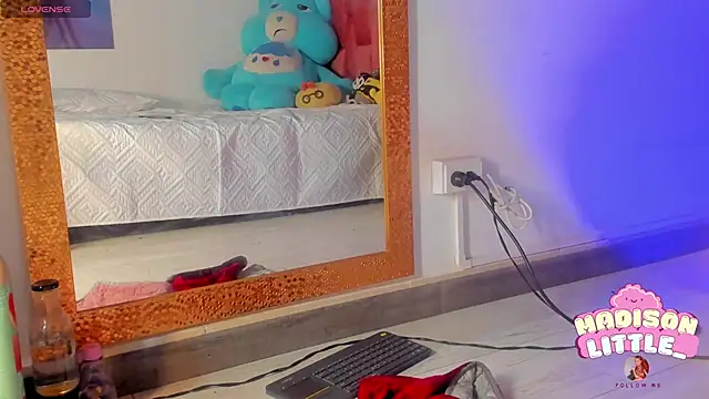 madison little  online show from 03.19.25