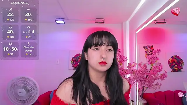 Miss dolly  online show from 02.11.25