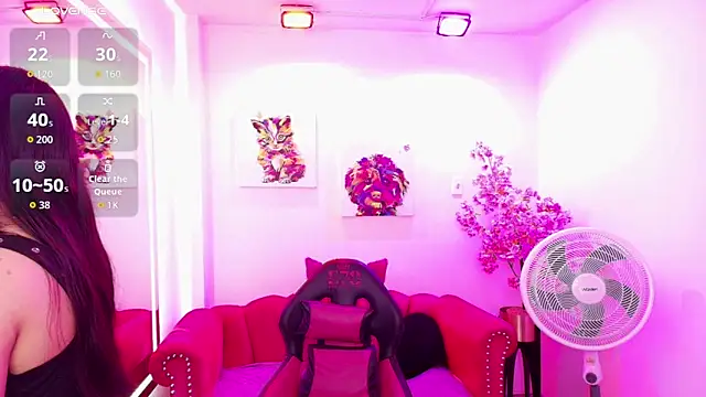 Miss dolly  online show from 03.17.26