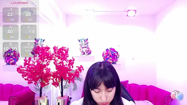 Miss dolly  online show from 07.29.26