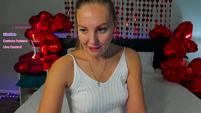 Kelly Hardy online show from 02.15.25