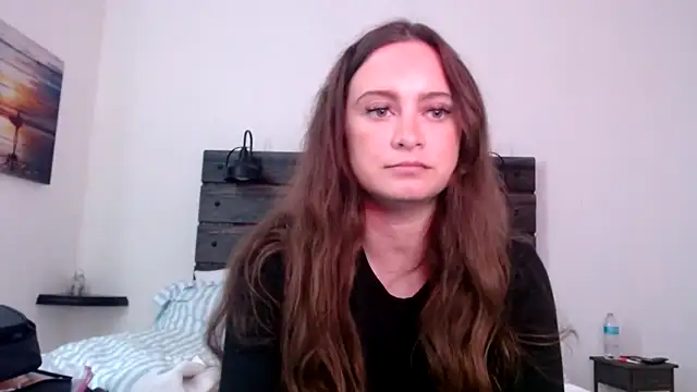 Sophie Raegan online show from 02.18.25