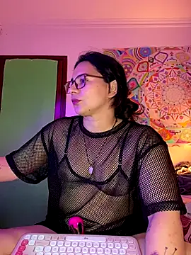 Amarantha 666 online show from 12.18.25