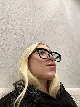 NikaMur online show from 02.13.25