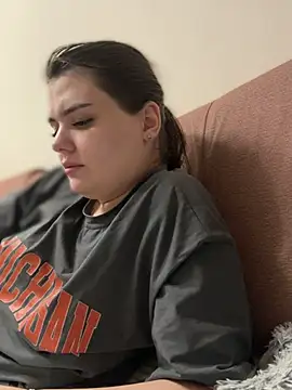 NikaMur online show from 03.05.25