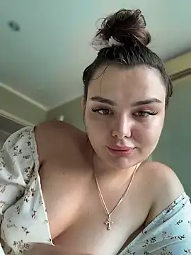 Snapshot of NikaMur chatting on 03.02.26 NikaMur online show from 03.02.26