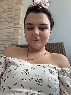 Snapshot of NikaMur chatting on 03.02.26 NikaMur online show from 03.02.26