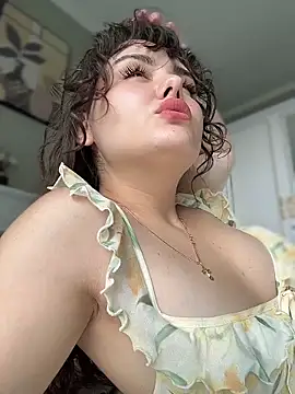 Snapshot of NikaMur chatting on 03.03.26 NikaMur online show from 03.03.26