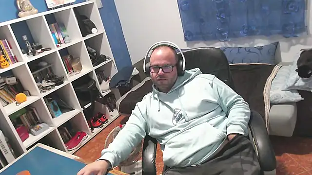 ravingr4d4 online show from 11.08.25