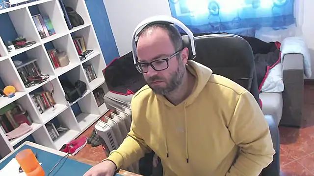 ravingr4d4 online show from 11.28.25