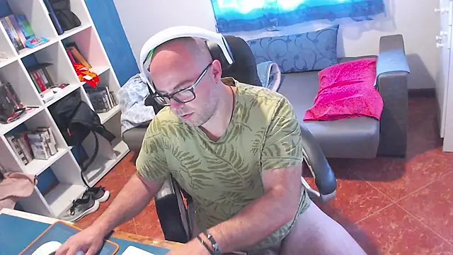 ravingr4d4 online show from 05.21.26
