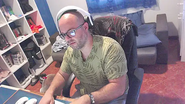 ravingr4d4 online show from 05.26.26