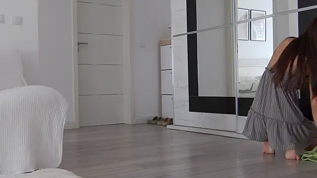 LilyRoselyn online show from 09.20.25