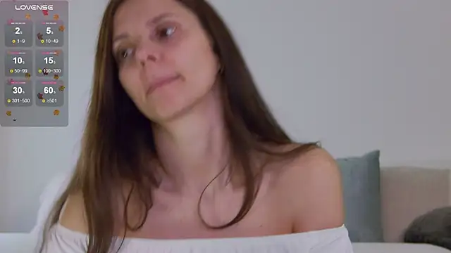 LilyRoselyn online show from 11.08.25