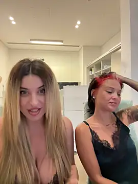 RoxxyDallas online show from 09.22.25