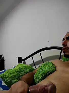 Snapshot of Karol_and_David_hotcouple chatting on 02.08.25 Karol and David hotcouple online show from 02.08.25